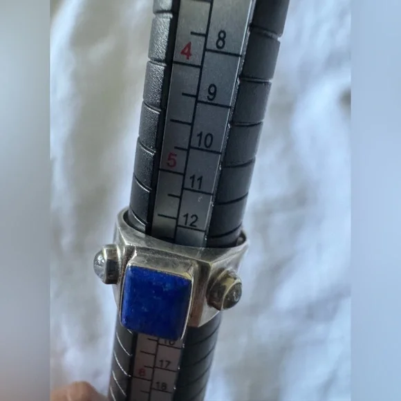 Silver Ring with Blue Stone - Picture 2 of 9